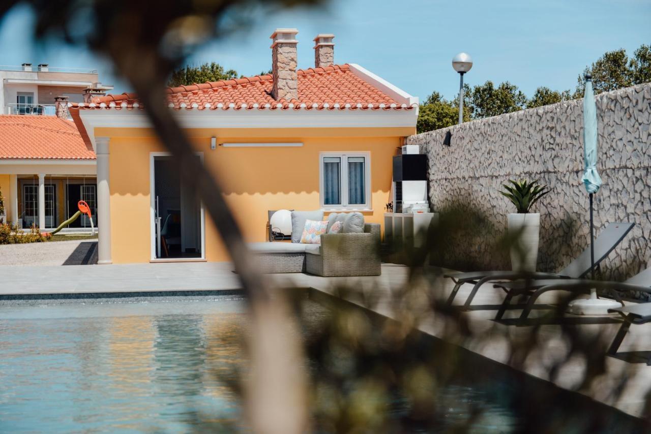 Yellow Sweet Home - Maria E Beatriz Nazaré Exteriör bild