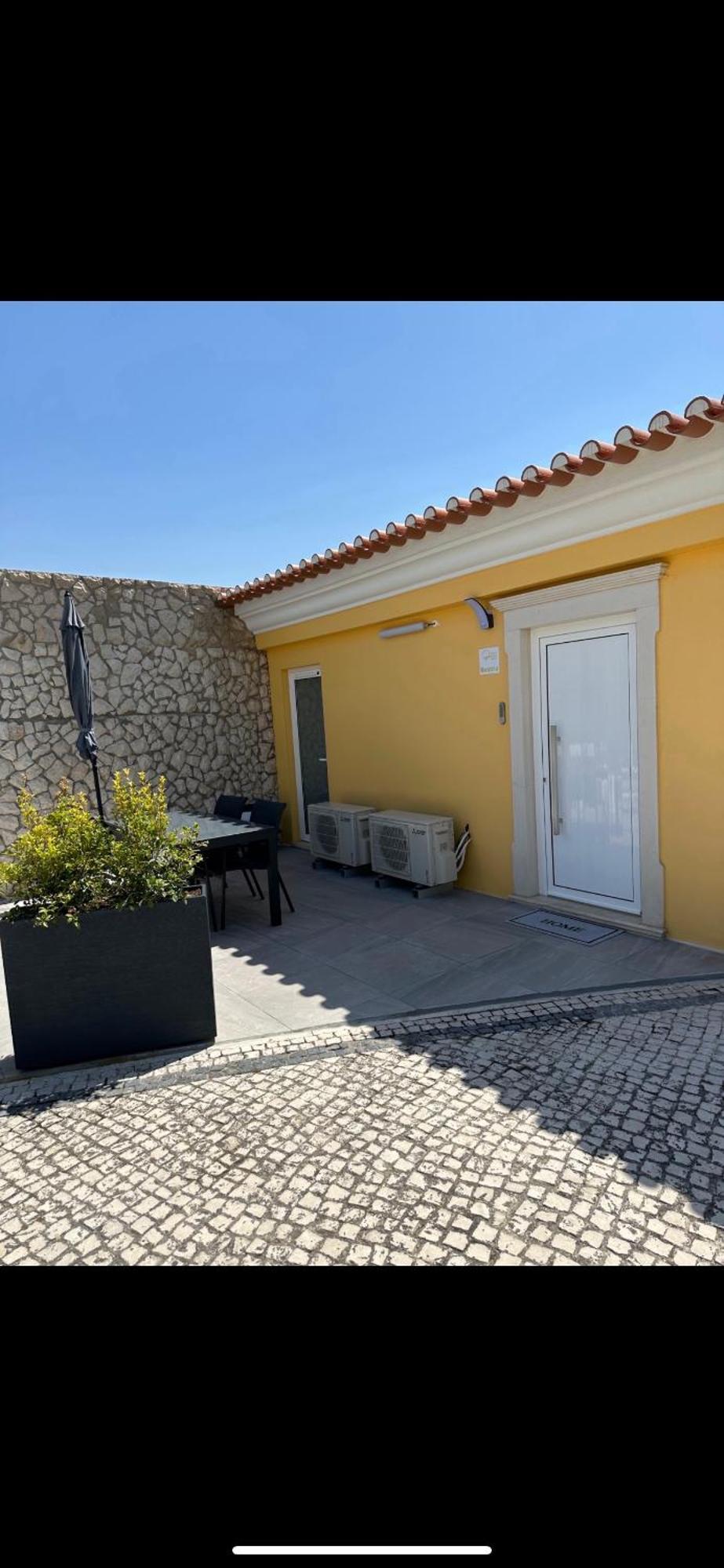 Yellow Sweet Home - Maria E Beatriz Nazaré Exteriör bild